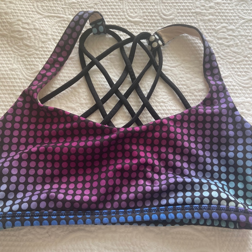 Lululemon Free To Be Sports Bra